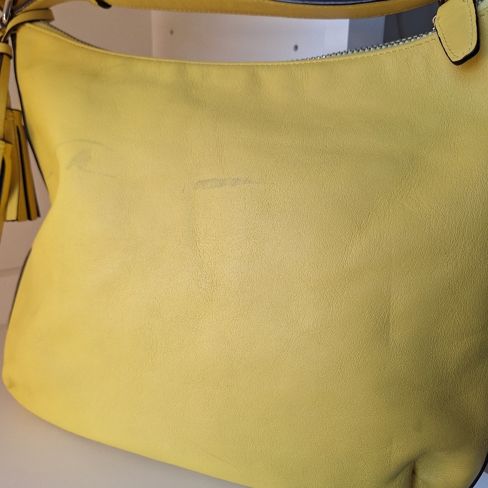 Coach Lemon Yellow Leather Shoulder Bag GUC - Picture 2 of 4